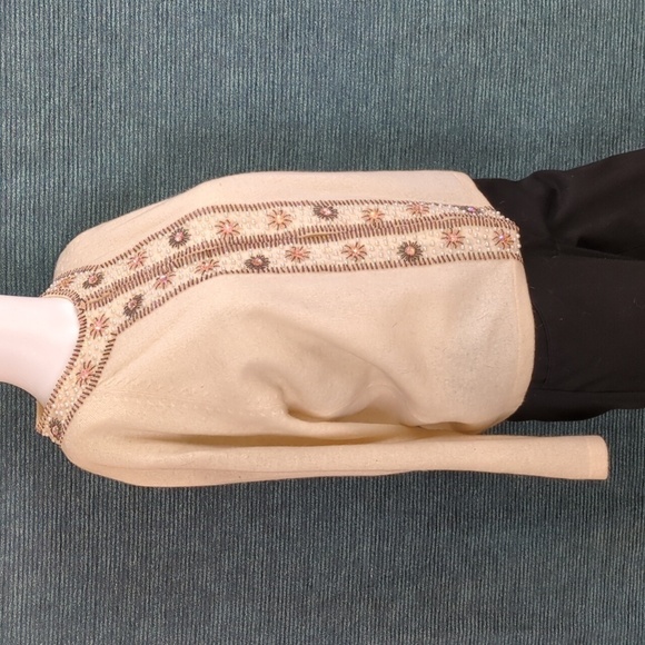 Vintage Marshall Field & Company Beaded Wool/Angora Sweater - Picture 5 of 16